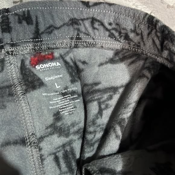 Men's Gray Sonoma Pajama Pants with Red Trucks NWT - Picture 3 of 4